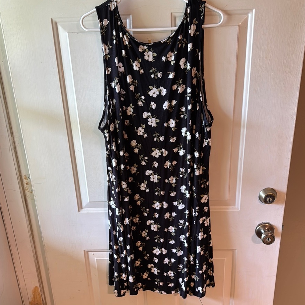 Old Navy Black Floral Women’s Plus Size Mini Dress